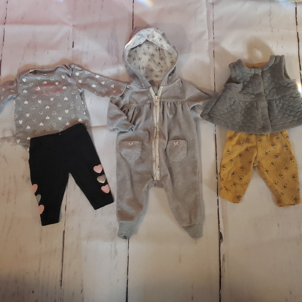 3 Carter's outfits